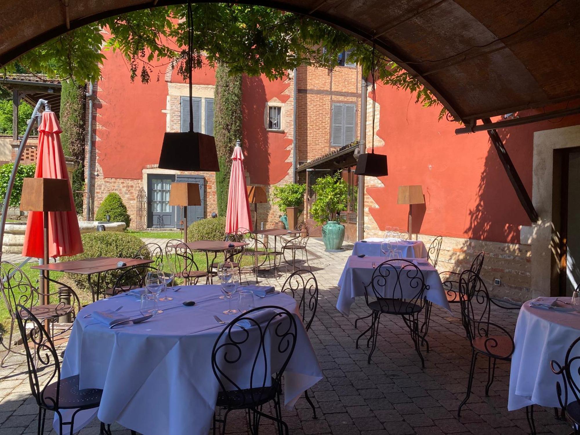 ホテル Les Jardins De La Tour Châtillon-sur-Chalaronne エクステリア 写真